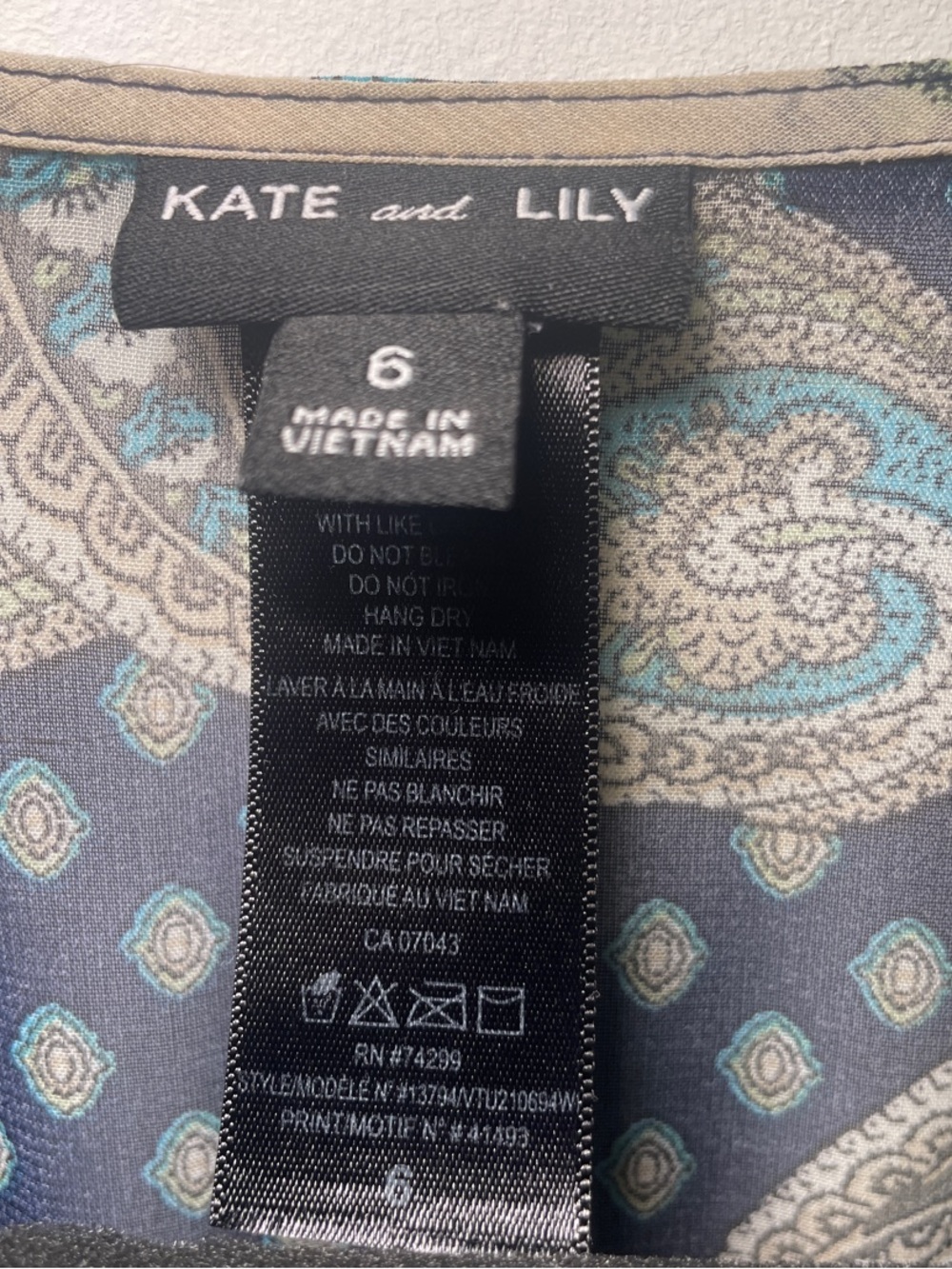 NWOT - KATE AND LILY - Maxi Dress Long Sleeve Paisley Teal/Navy Waist Tie - Picture 2 of 7